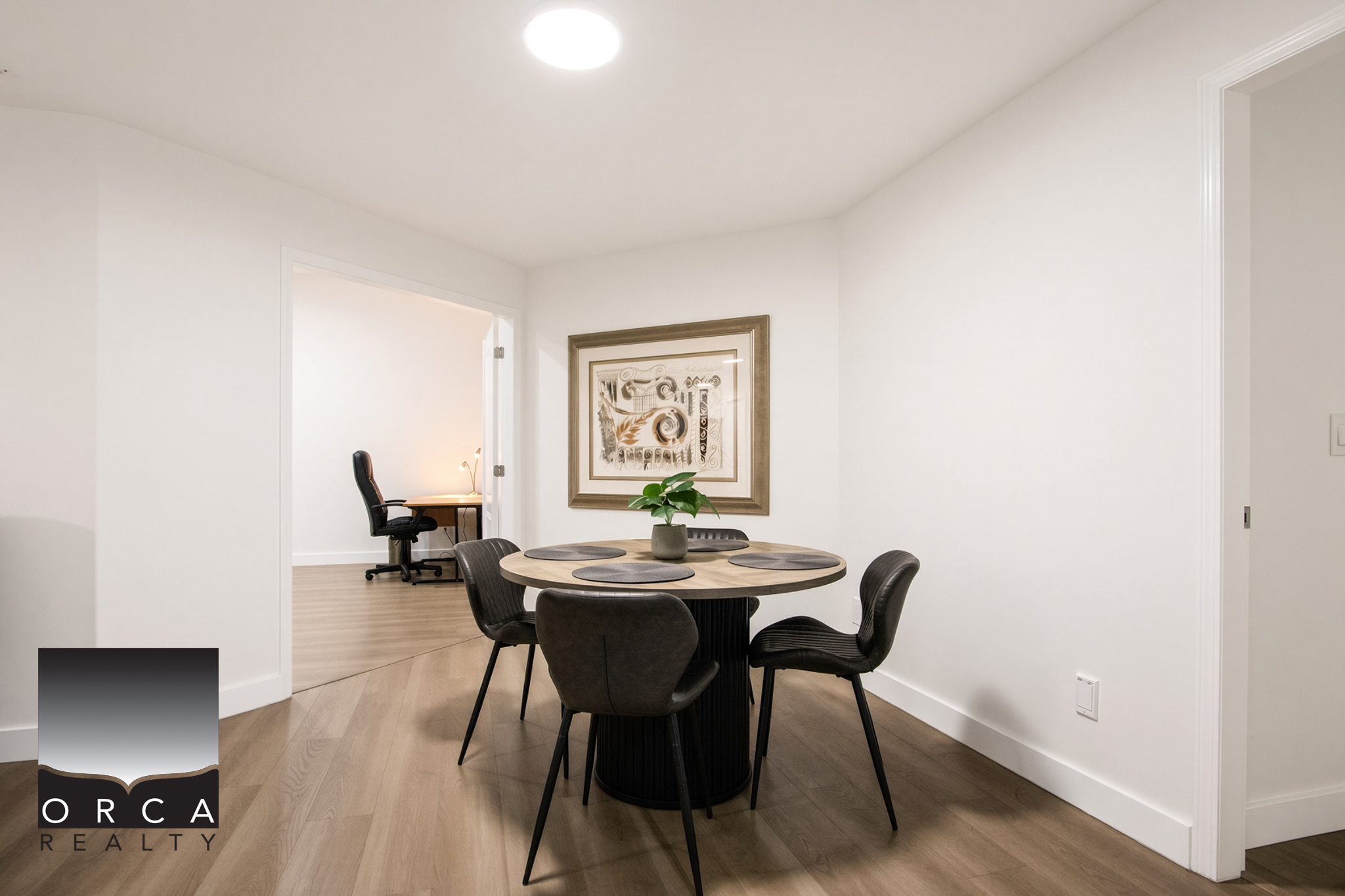 906 Sauve Crt, North Vancouver