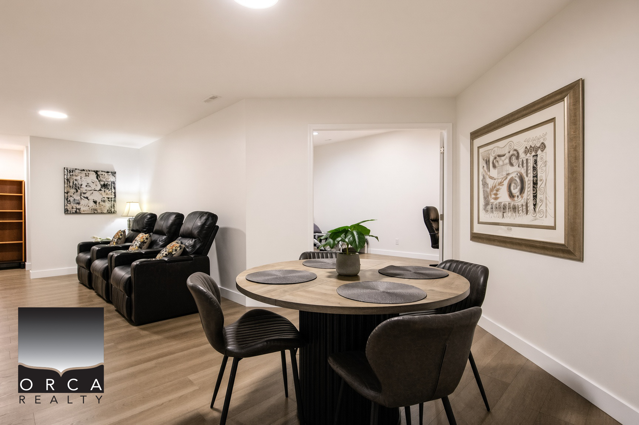 906 Sauve Crt, North Vancouver