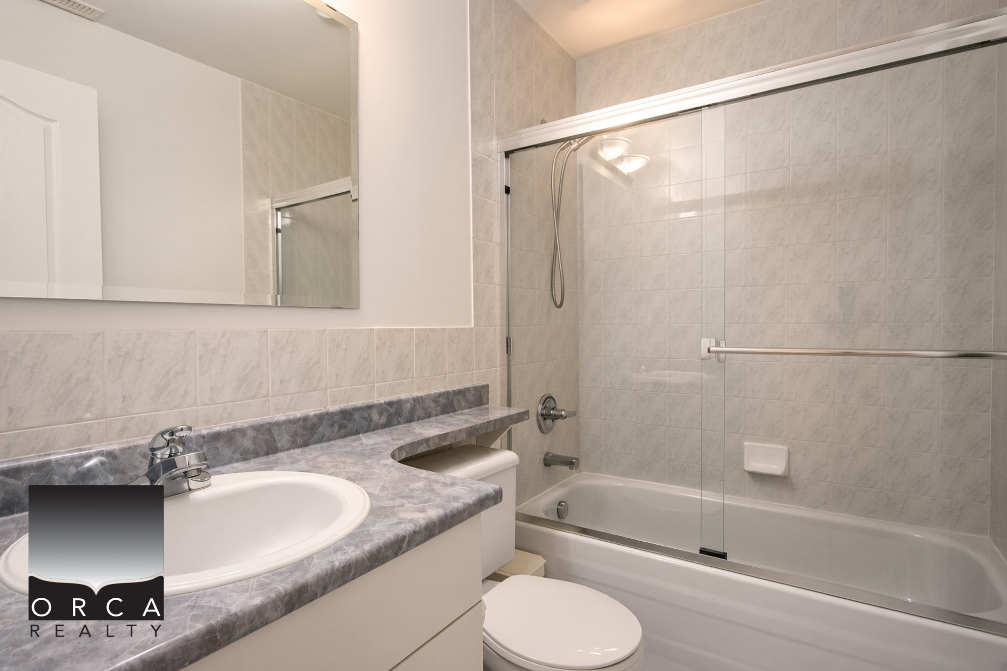 906 Sauve Crt, North Vancouver