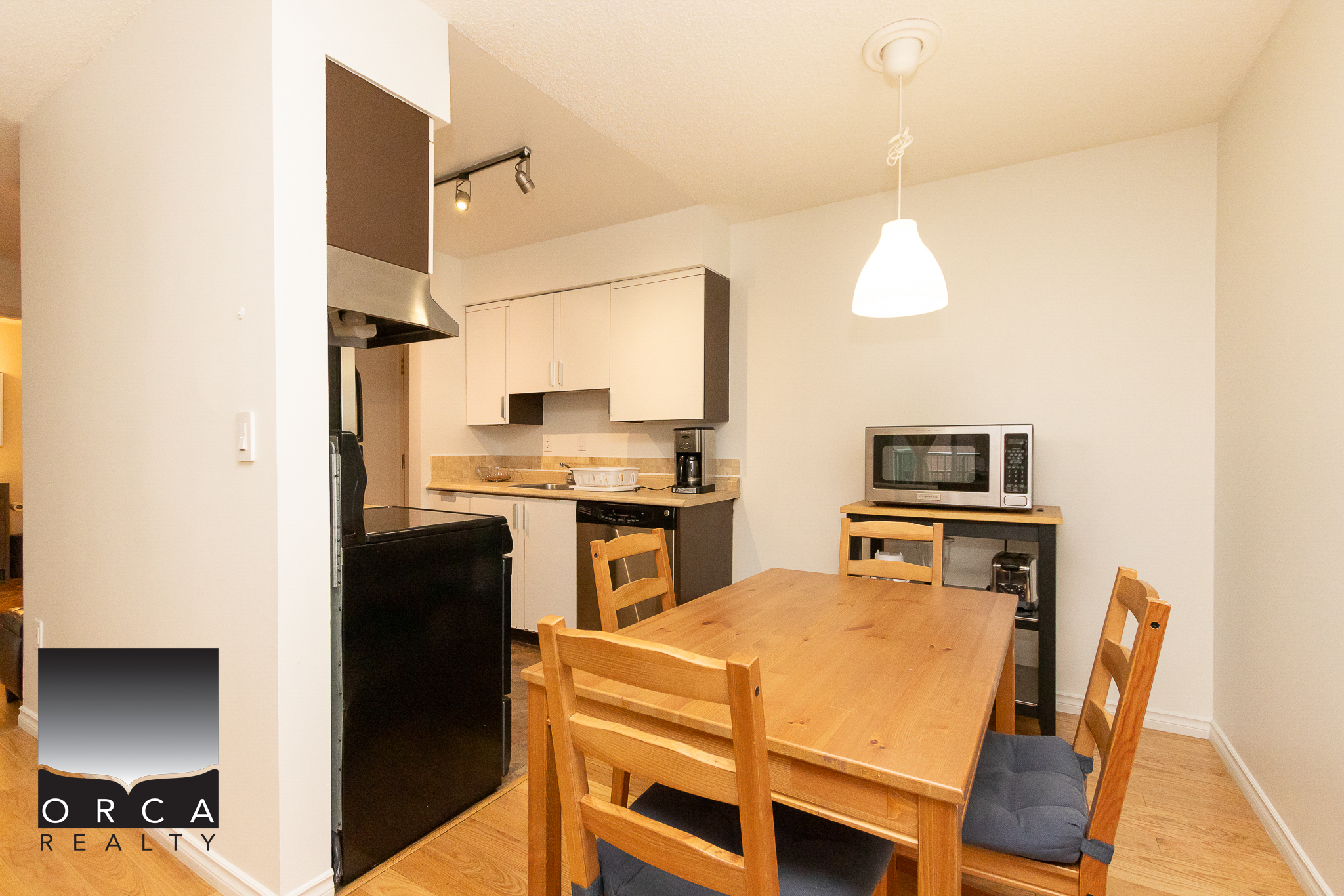 209-1169 Nelson Street, Vancouver