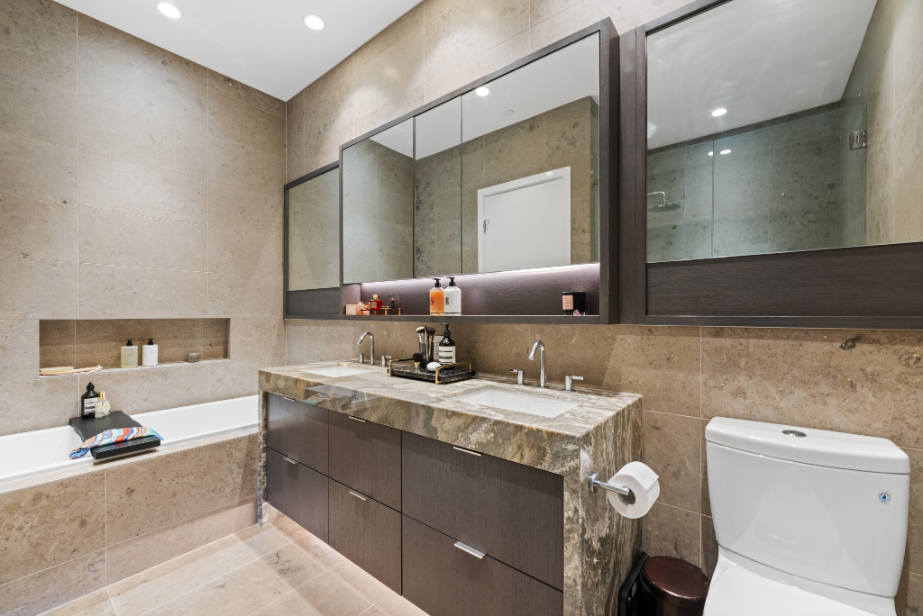 2403-125 East 14th, North Vancouver