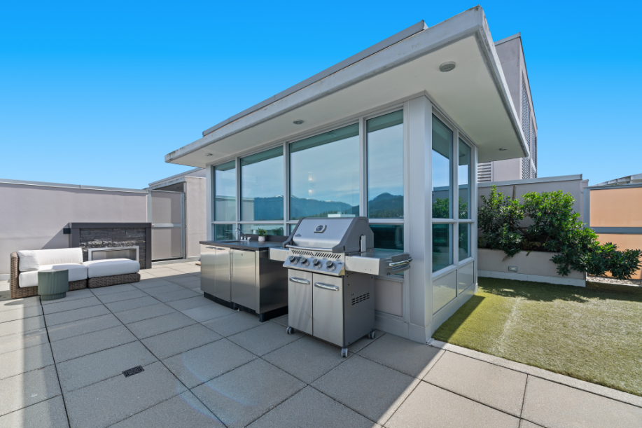 2403-125 East 14th, North Vancouver