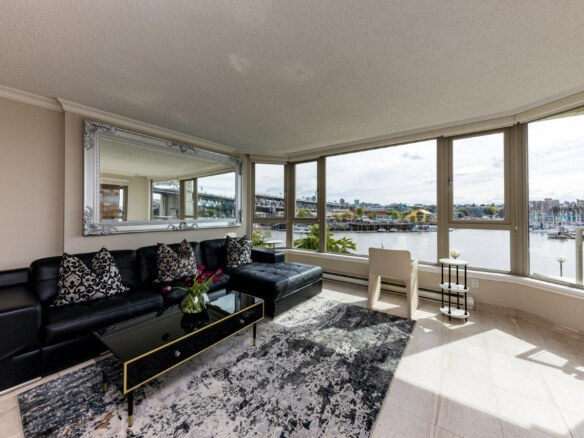 304-1675 Hornby Street, Vancouver