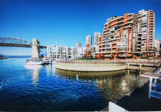 304-1675 Hornby Street, Vancouver