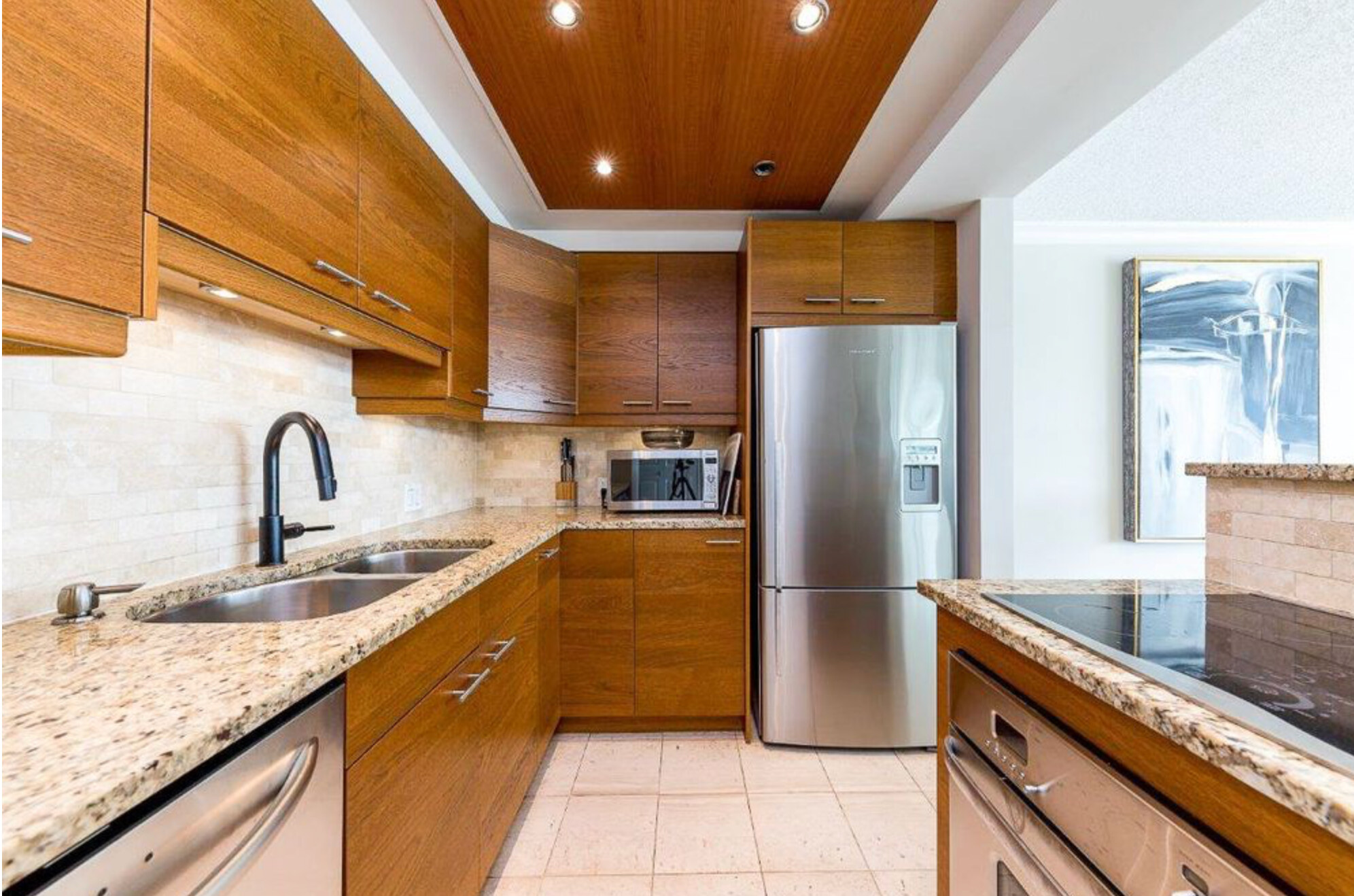 304-1675 Hornby Street, Vancouver