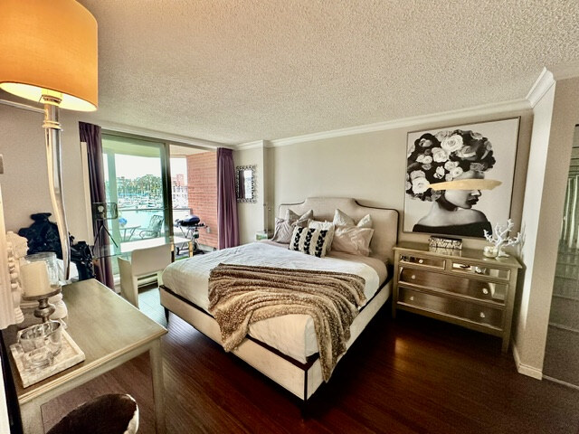 304-1675 Hornby Street, Vancouver