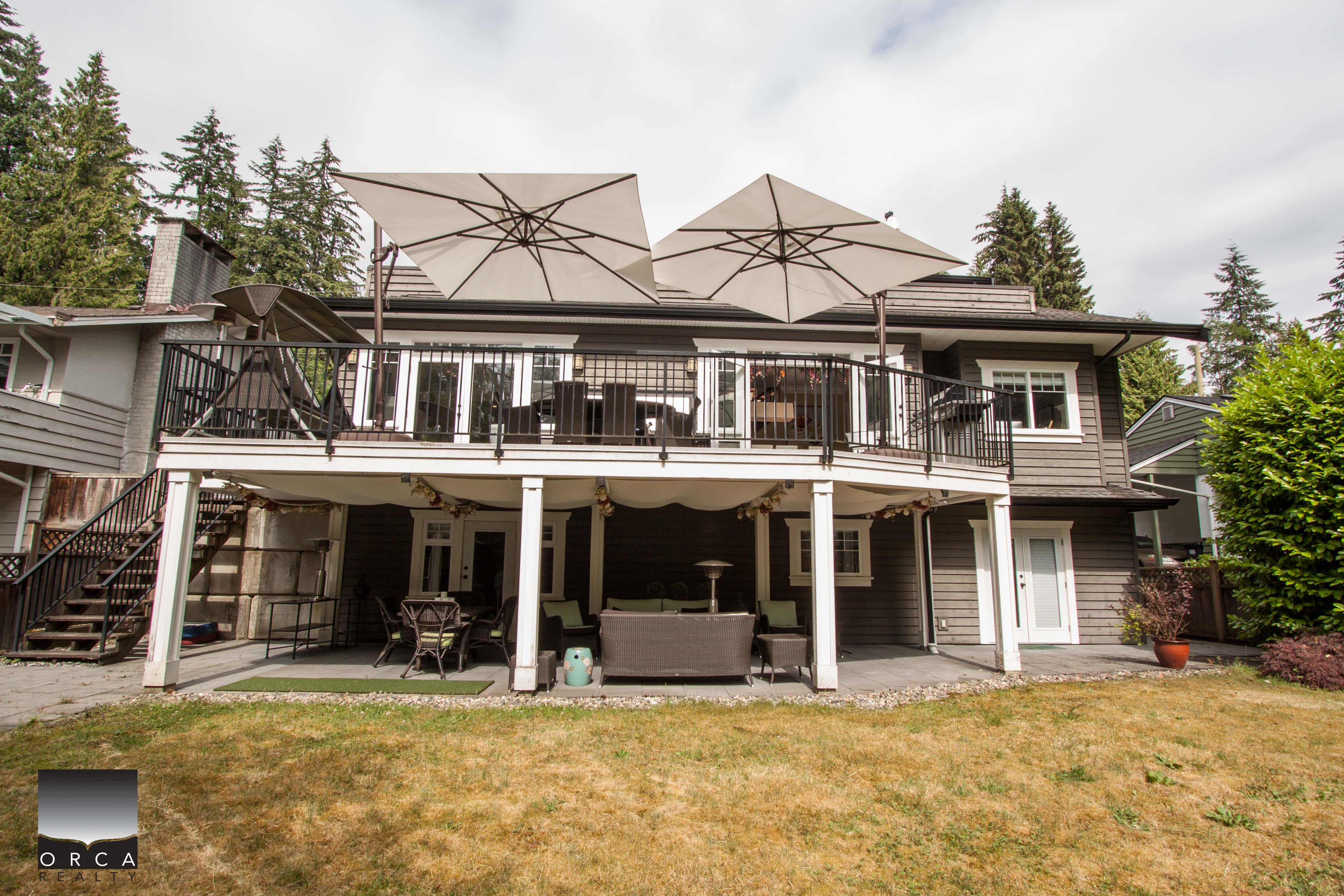 555 Greenway Ave, North Vancouver (Ground level)