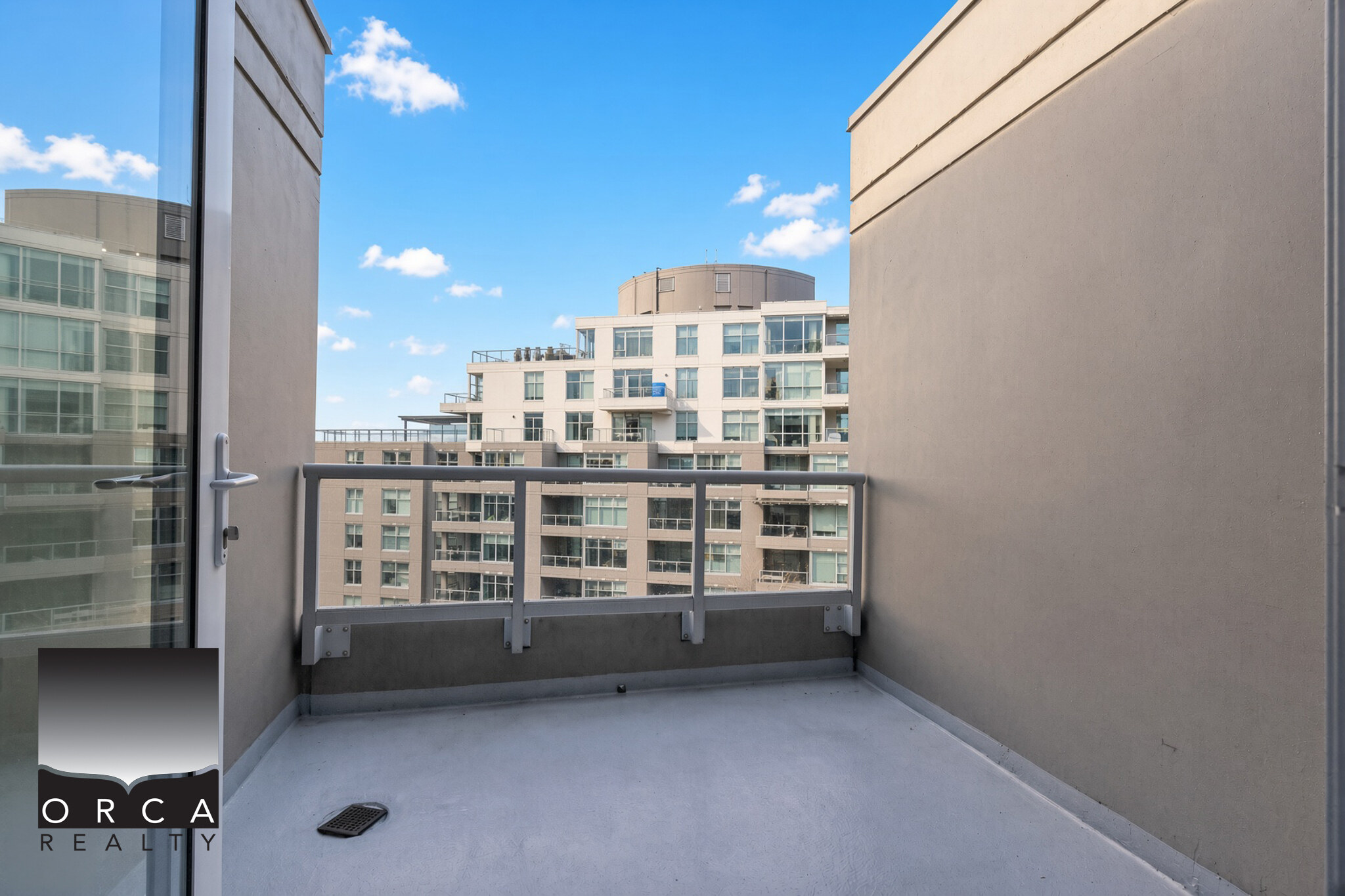 707-9232 University Crescent, Burnaby
