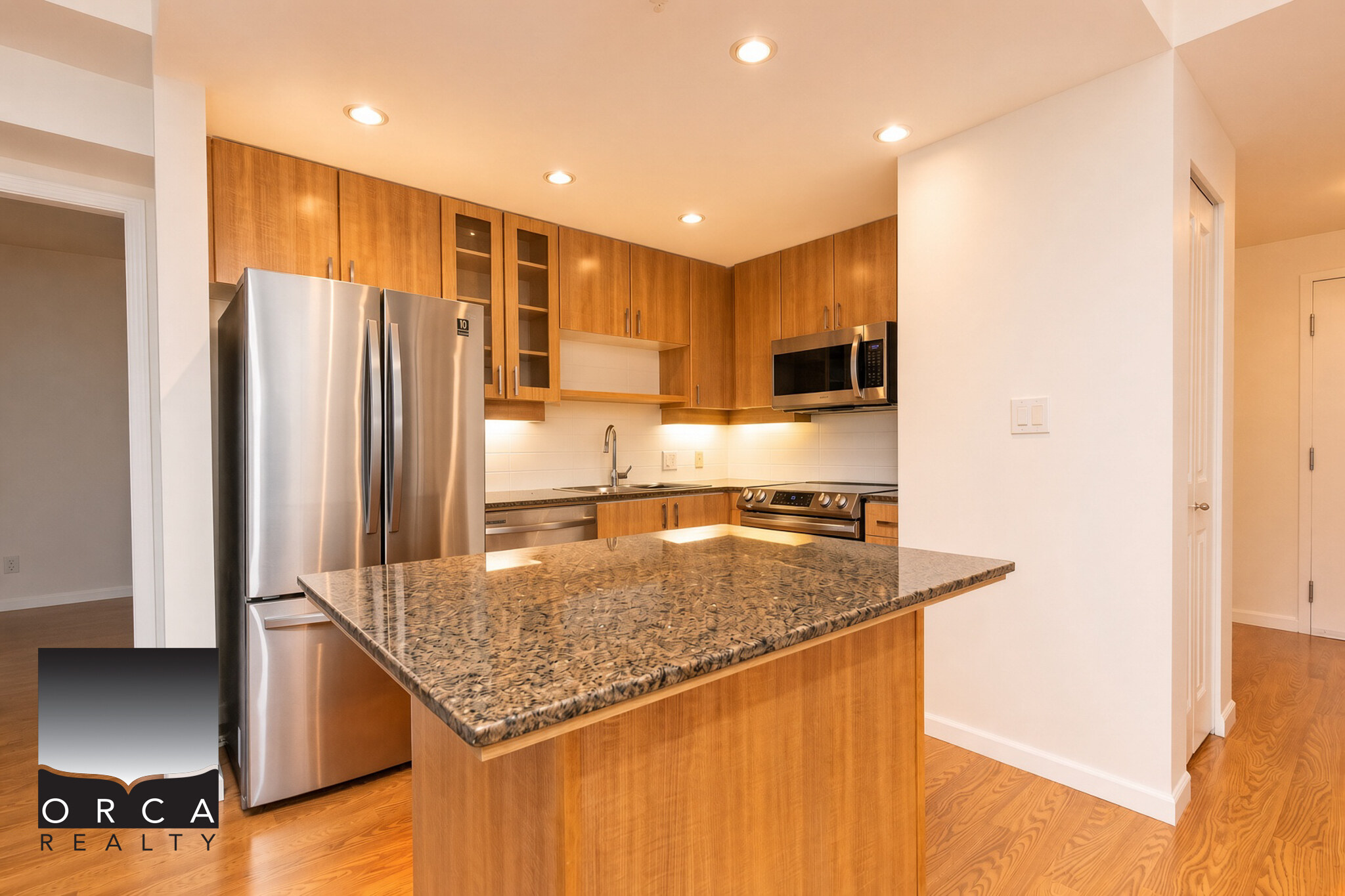 707-9232 University Crescent, Burnaby