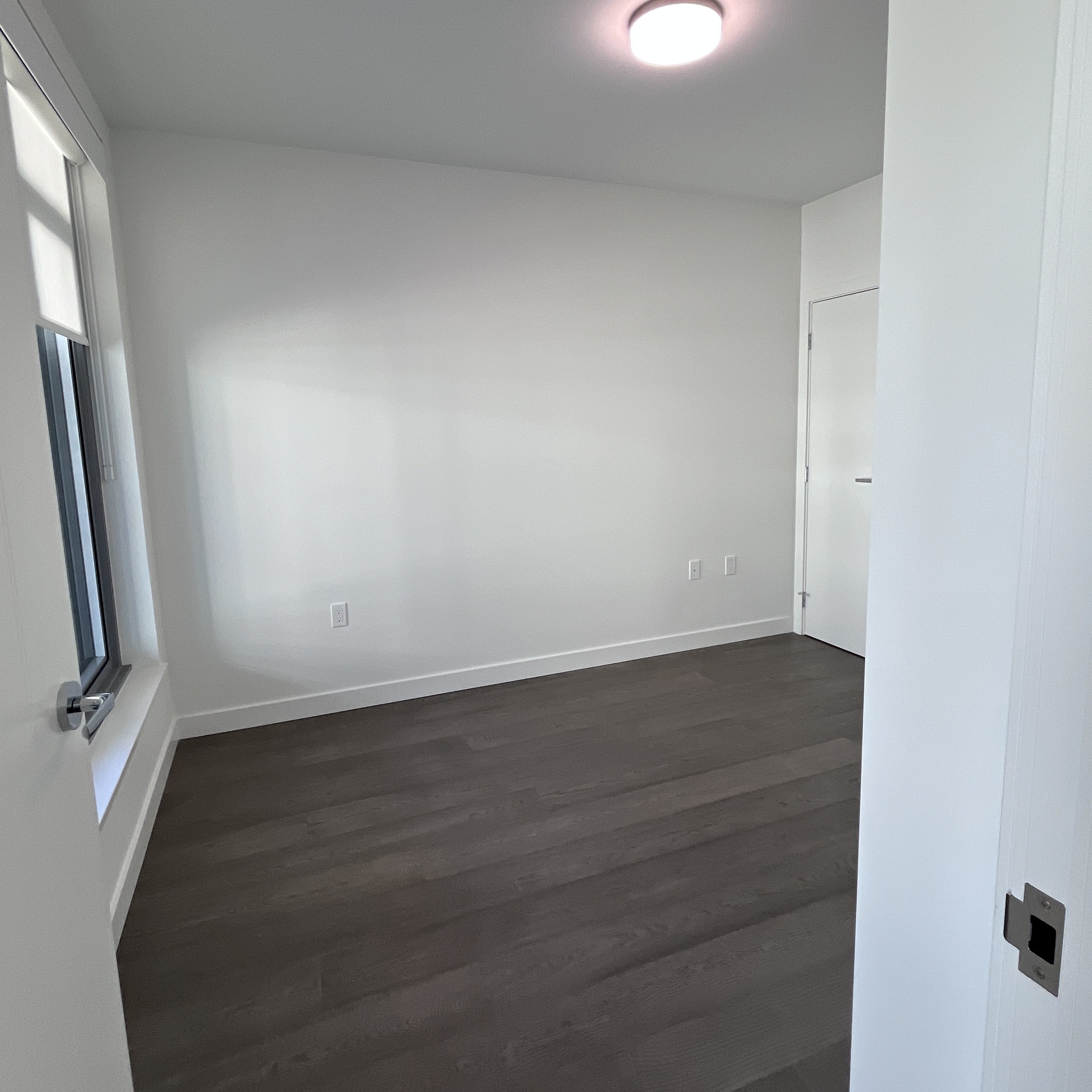 407-785 Harbour Way, North Vancouver