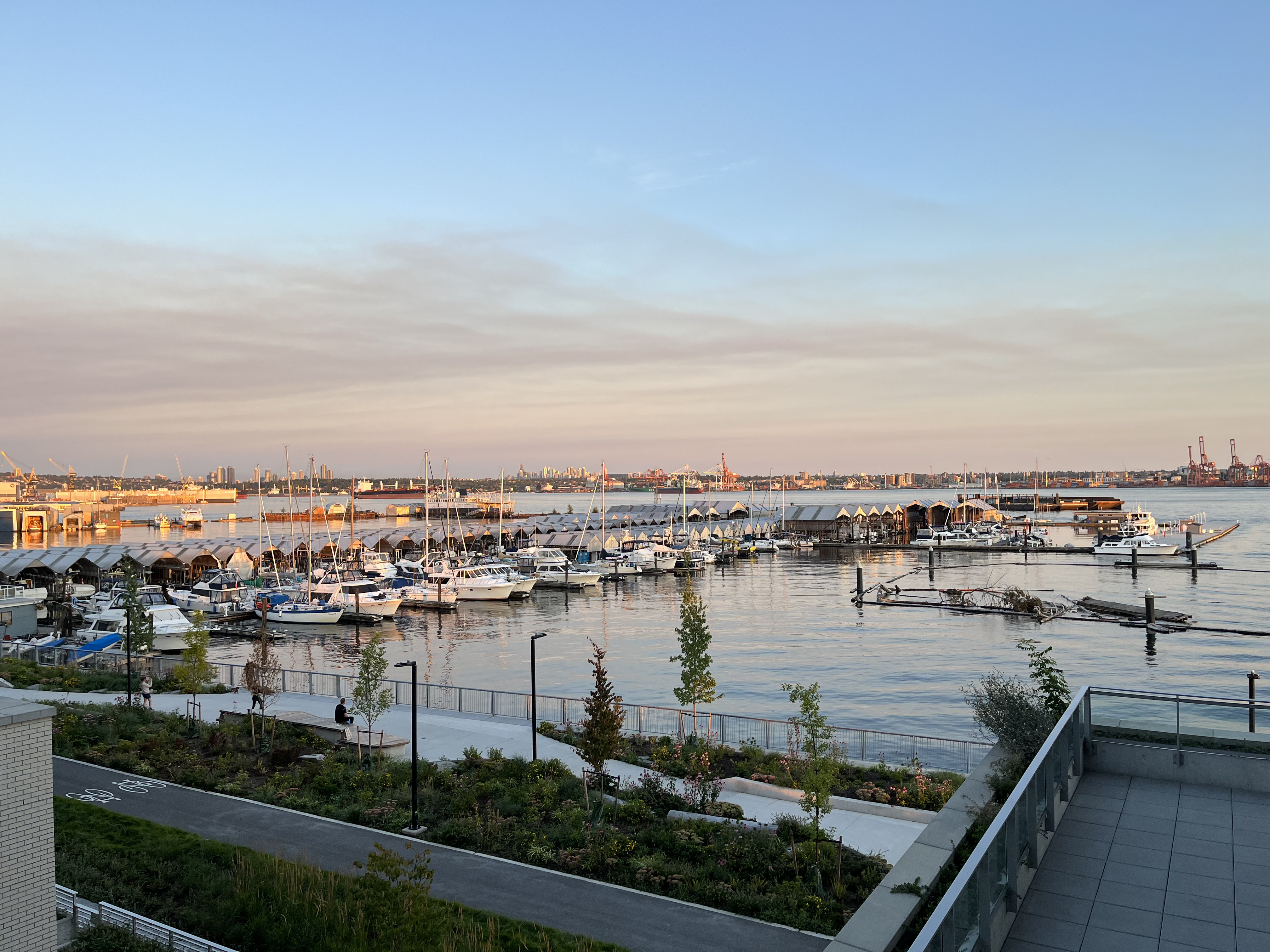 407-785 Harbour Way, North Vancouver