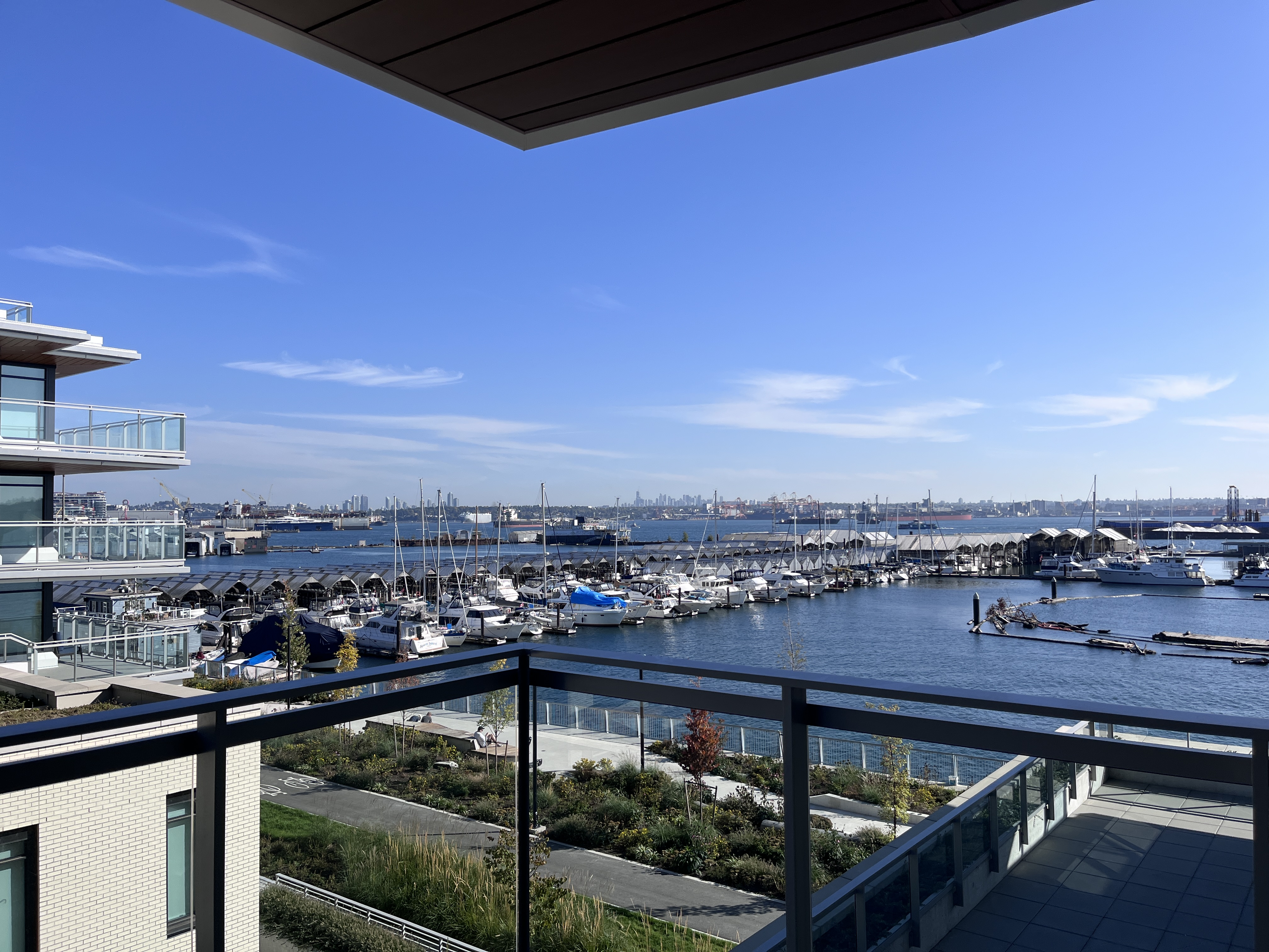 407-785 Harbour Way, North Vancouver