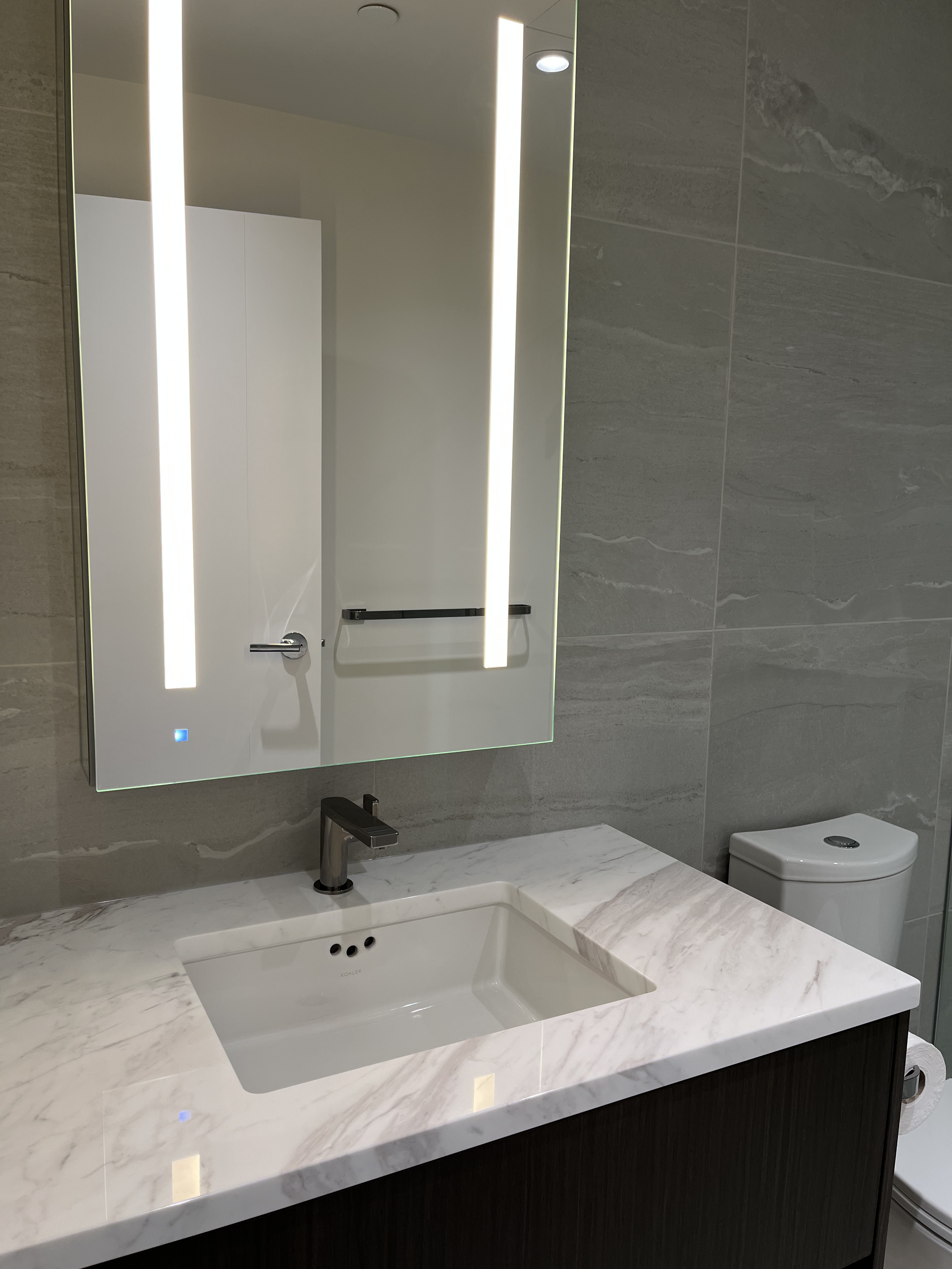 407-785 Harbour Way, North Vancouver