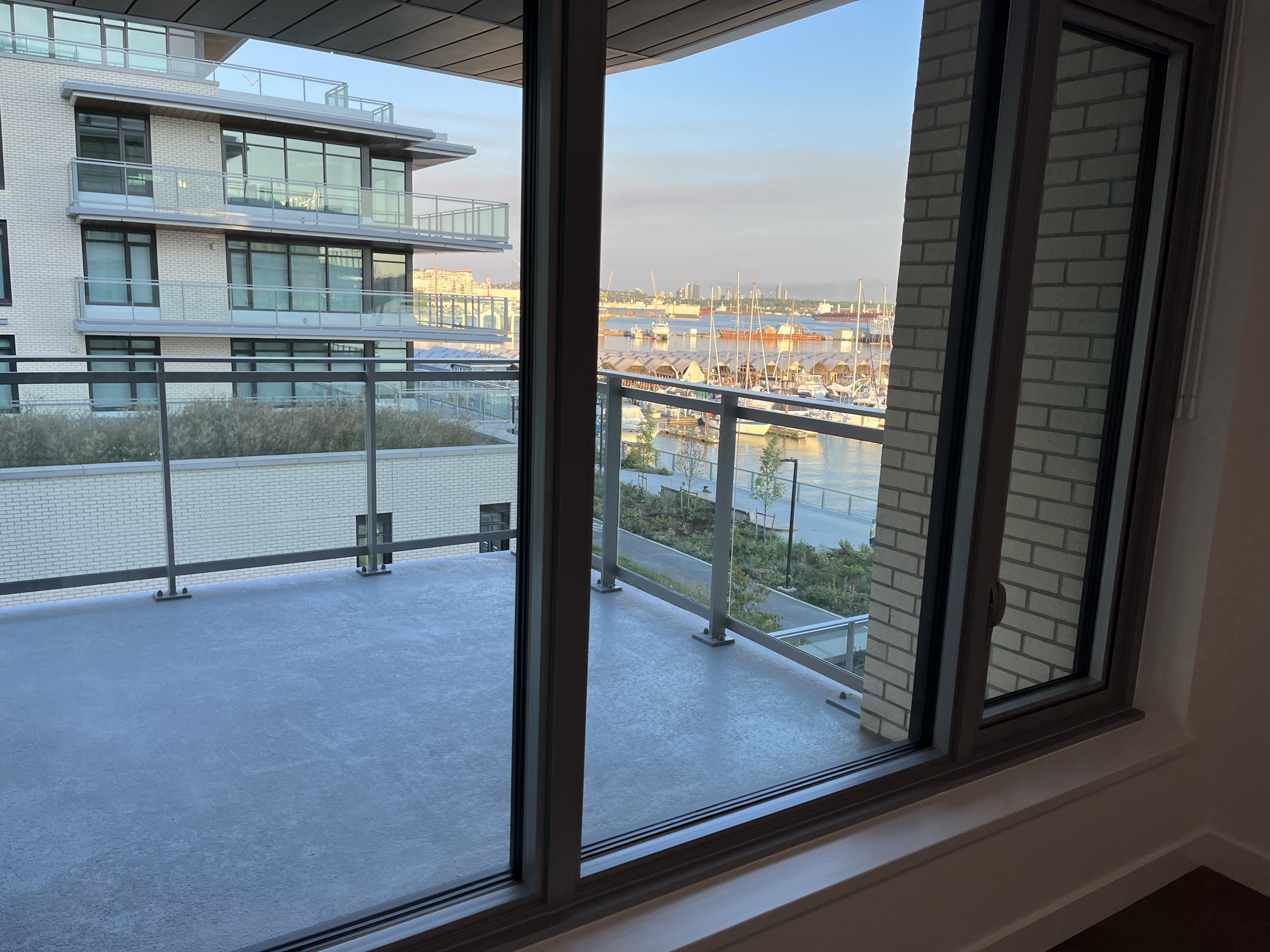 407-785 Harbour Way, North Vancouver