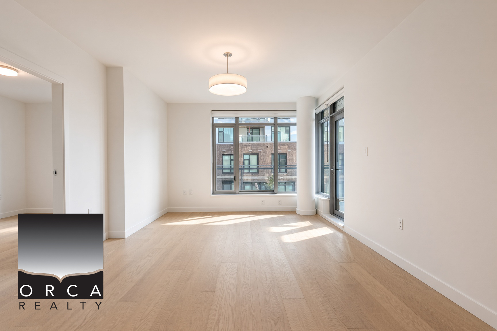 201-777 Harbour Way, North Vancouver