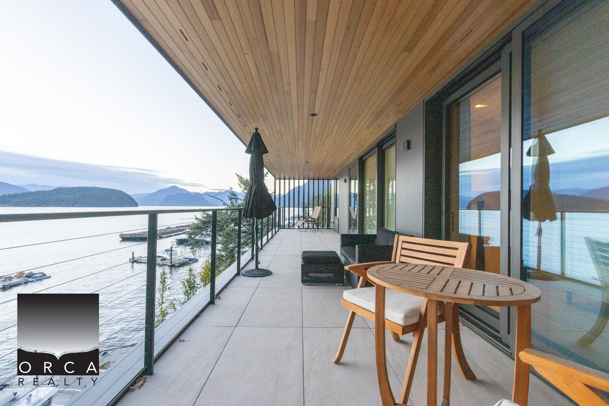 8885 Lawrence Way, West Vancouver