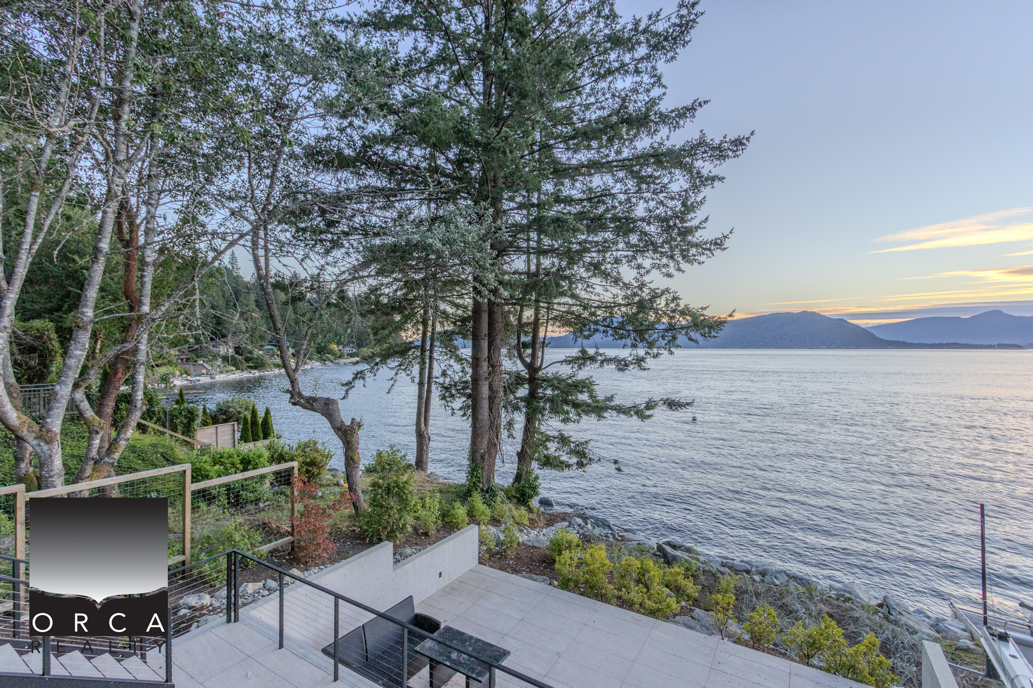 8885 Lawrence Way, West Vancouver