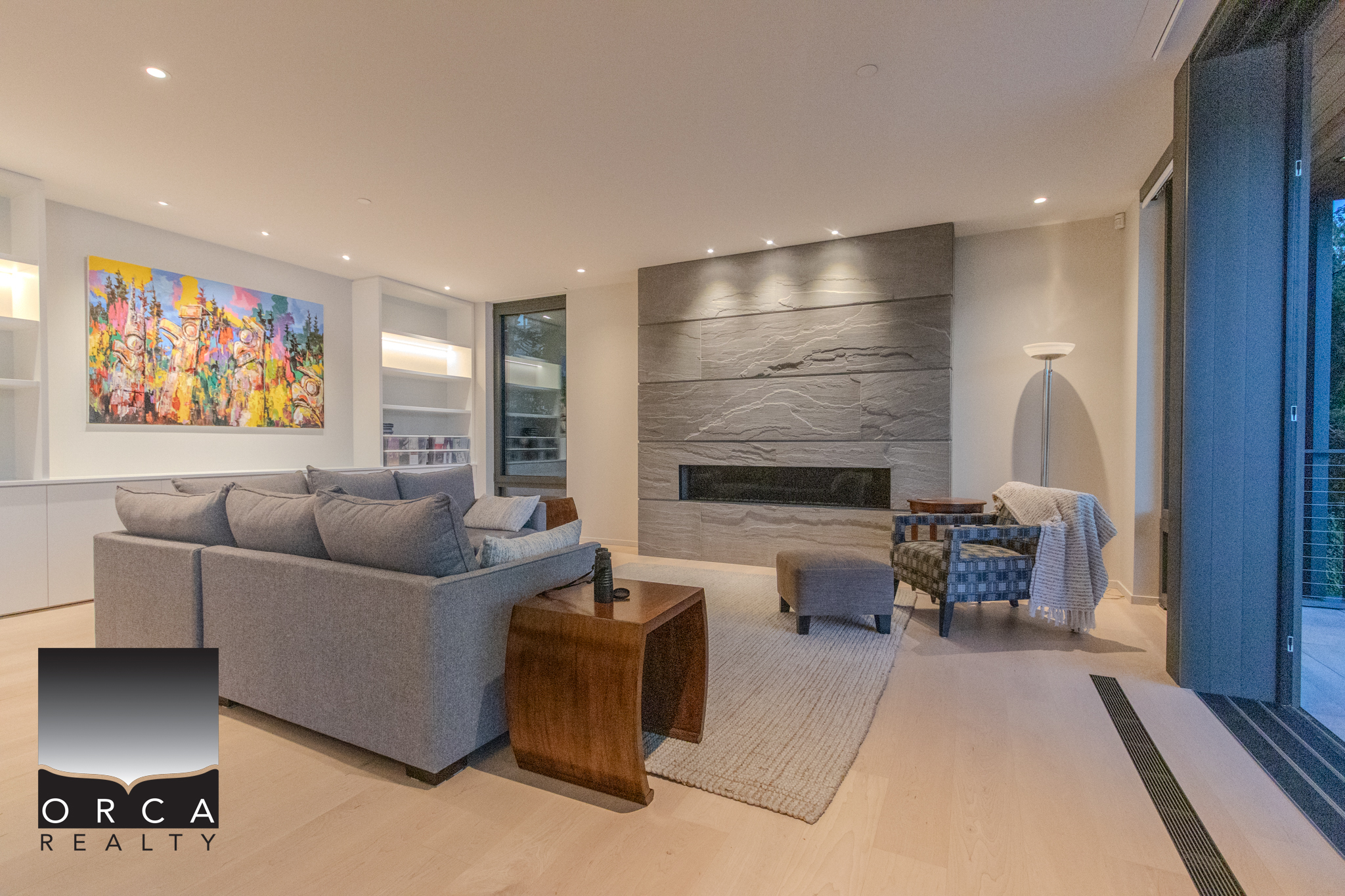 8885 Lawrence Way, West Vancouver