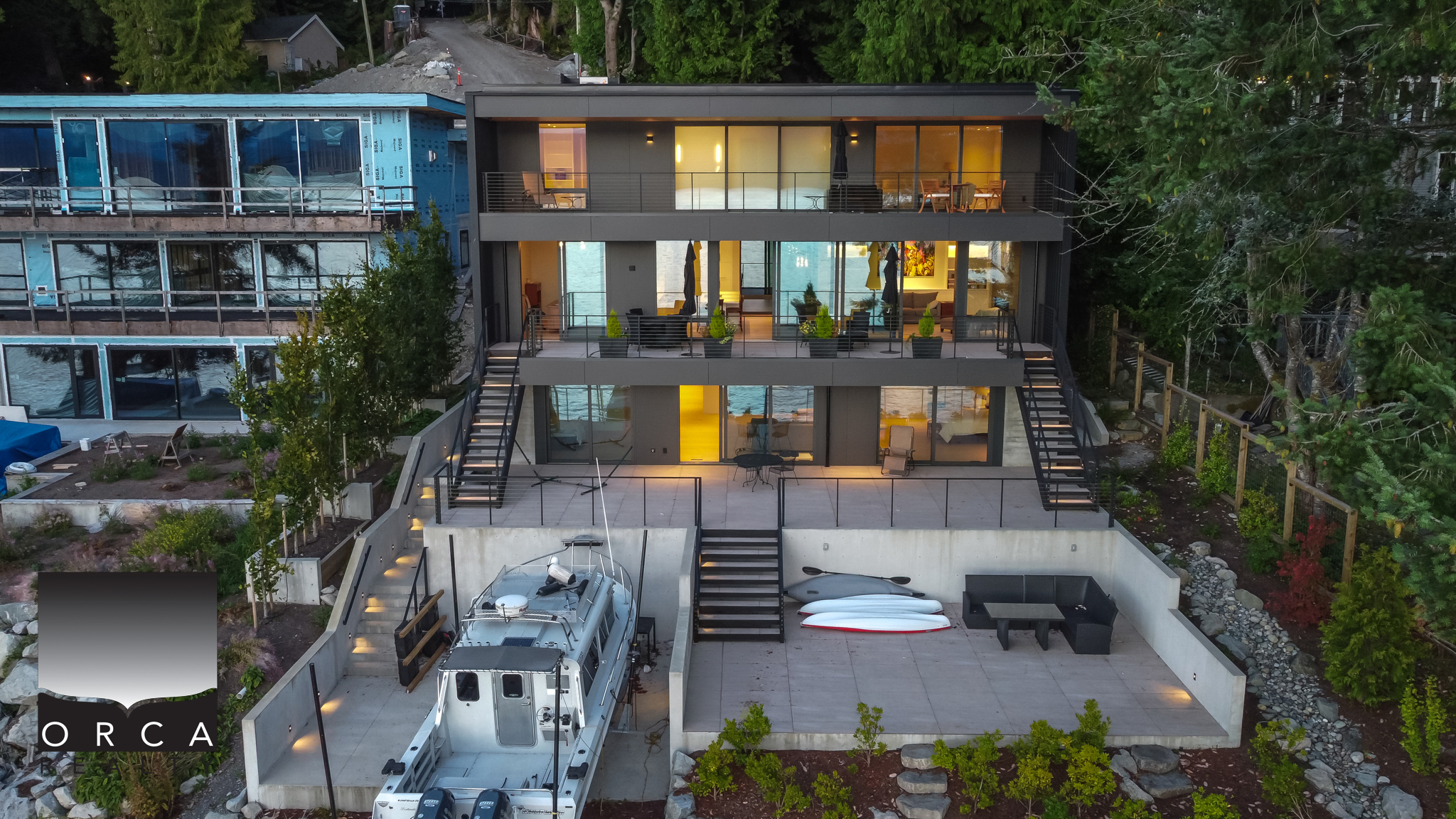 8885 Lawrence Way, West Vancouver