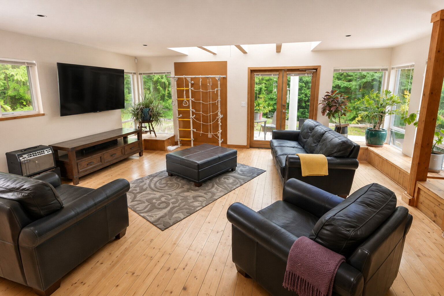 431 Sunset Road, Bowen Island