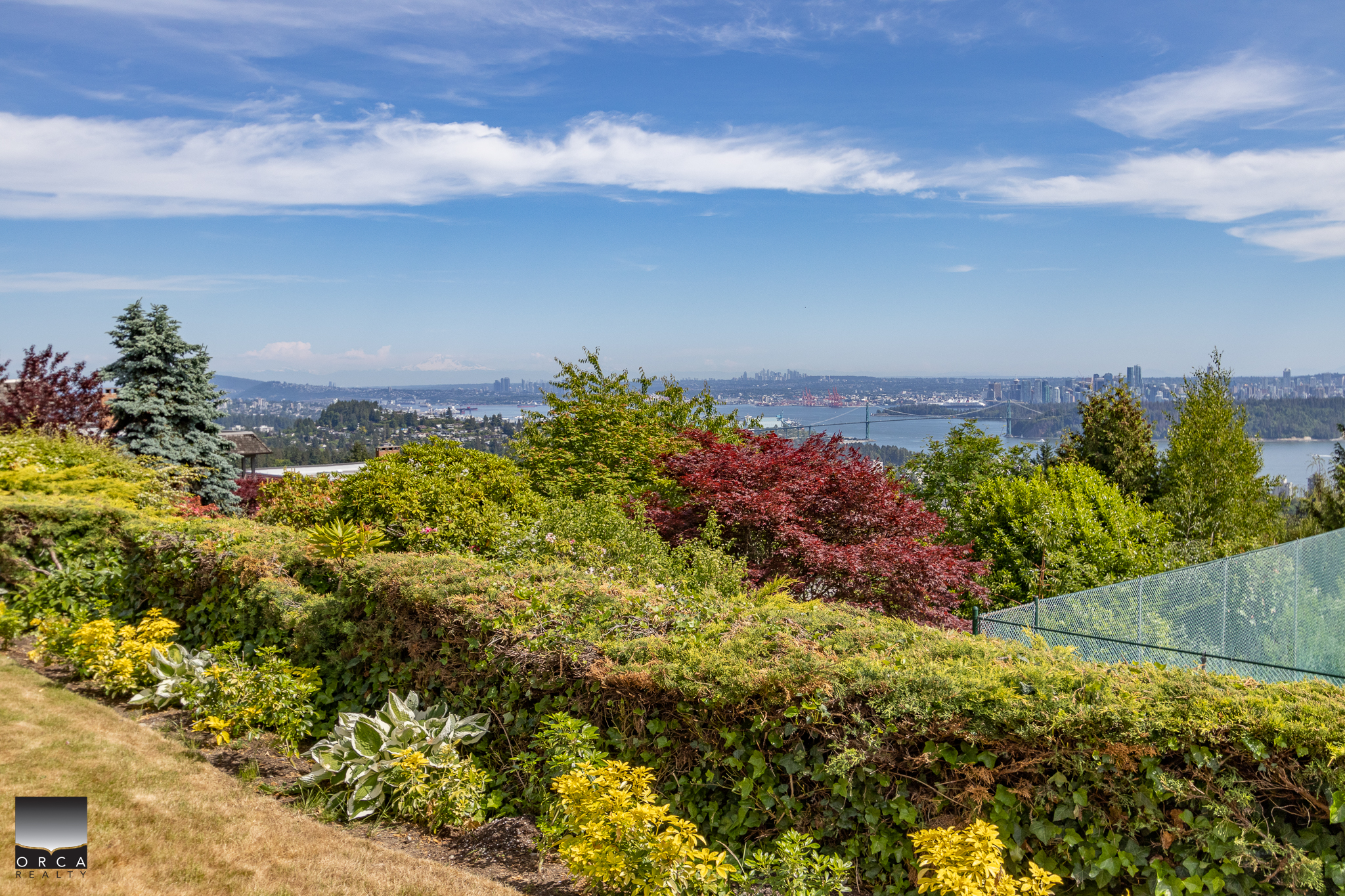 11-2246 Folkstone Way, West Vancouver