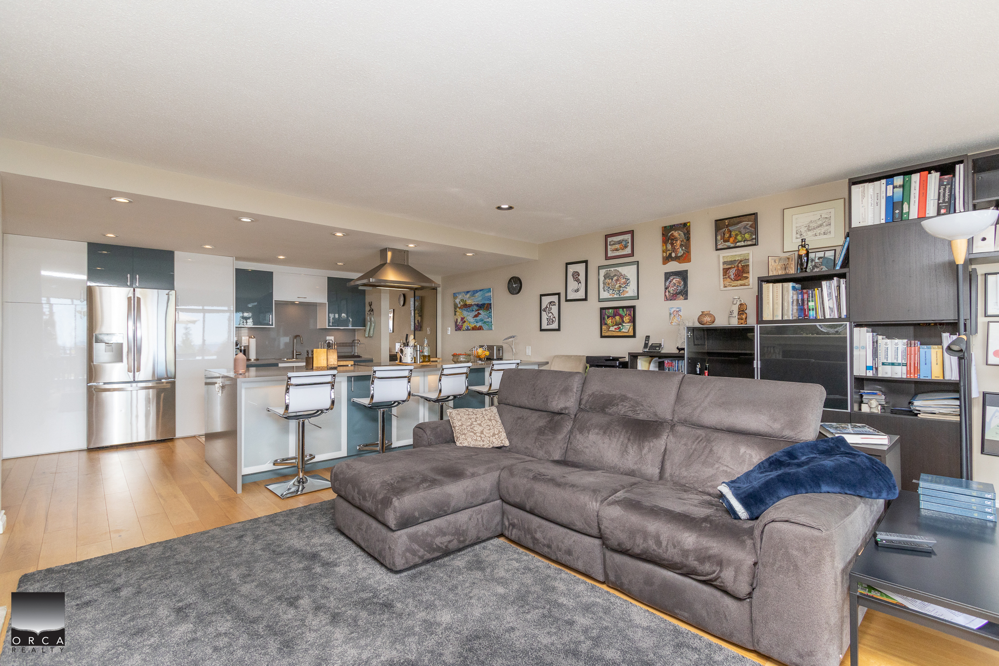 11-2246 Folkstone Way, West Vancouver