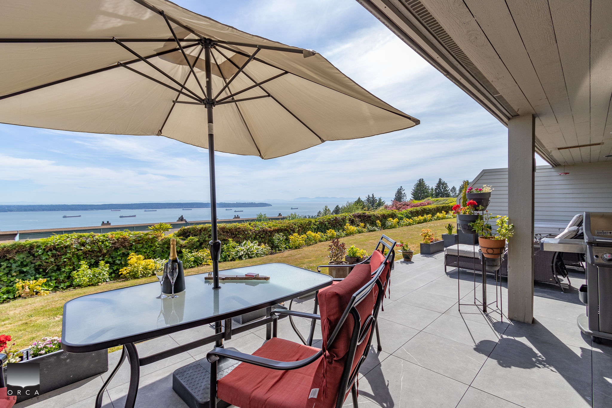 11-2246 Folkstone Way, West Vancouver