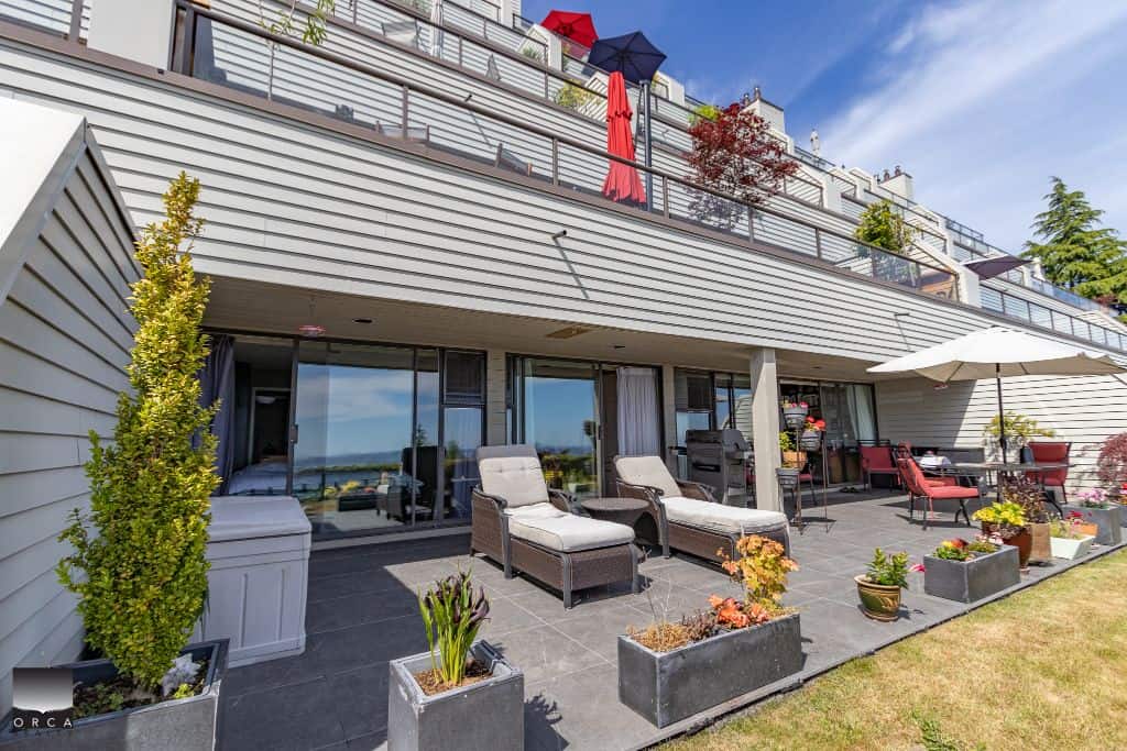 11-2246 Folkstone Way, West Vancouver