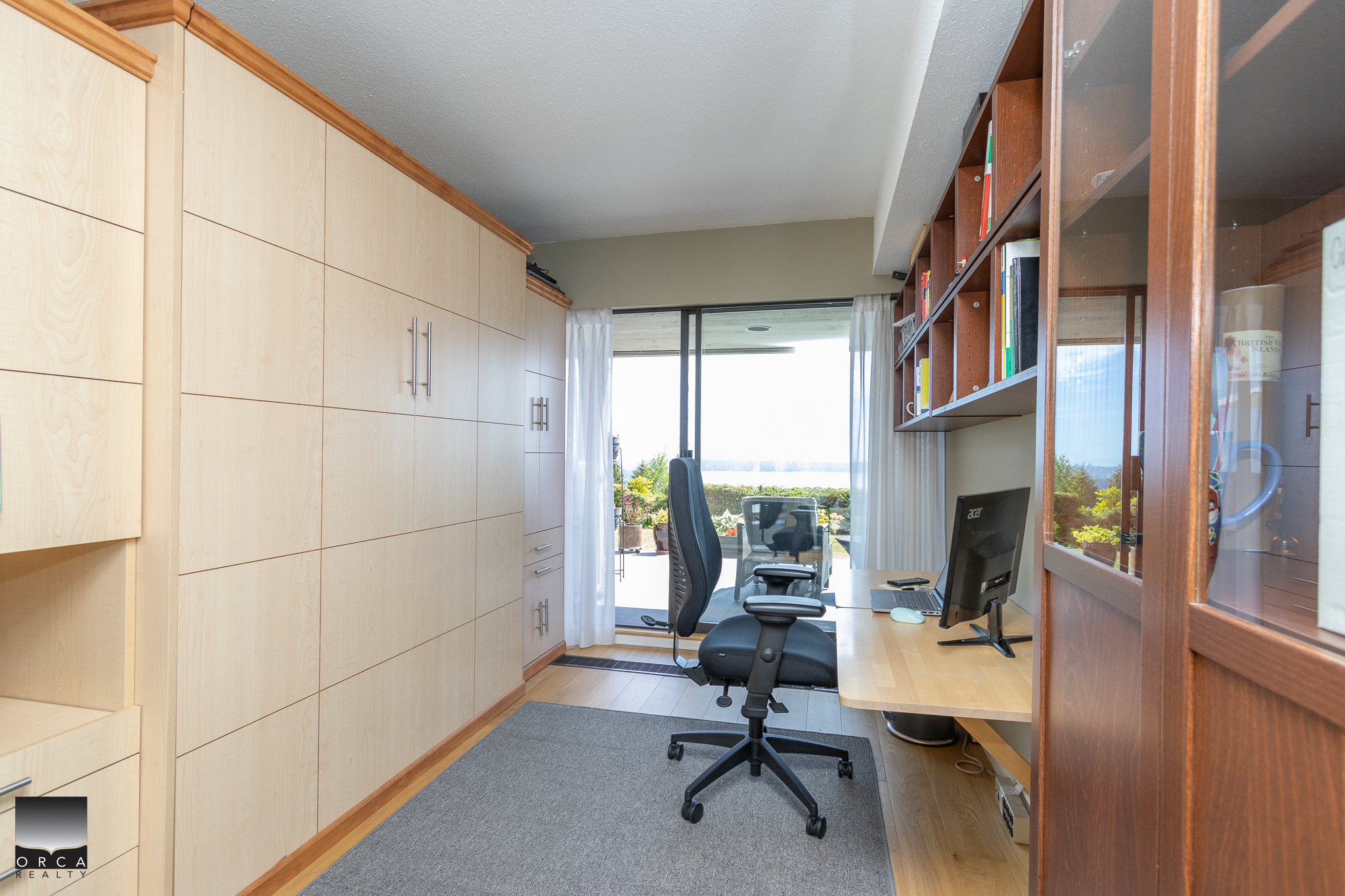 11-2246 Folkstone Way, West Vancouver