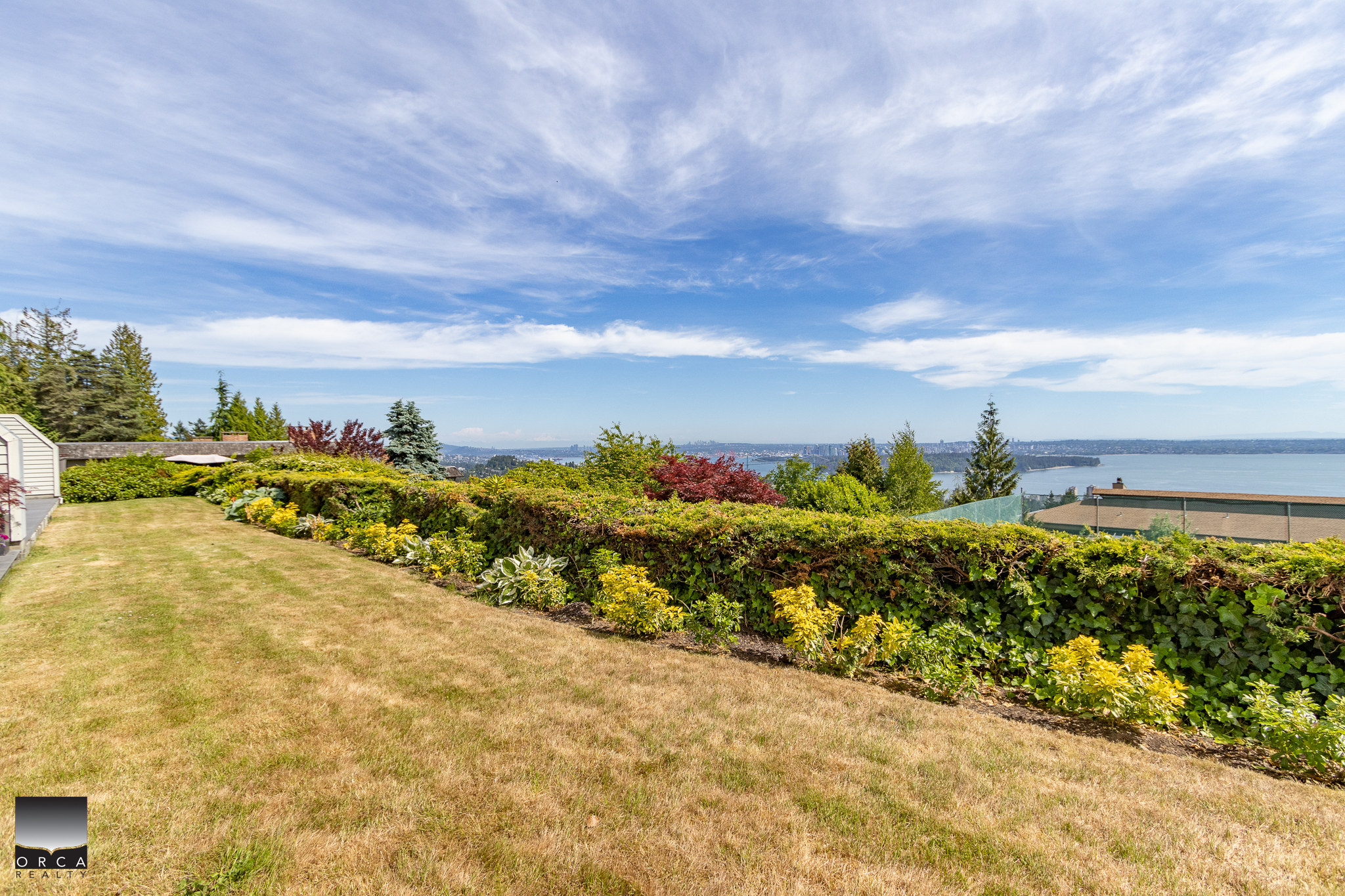 11-2246 Folkstone Way, West Vancouver