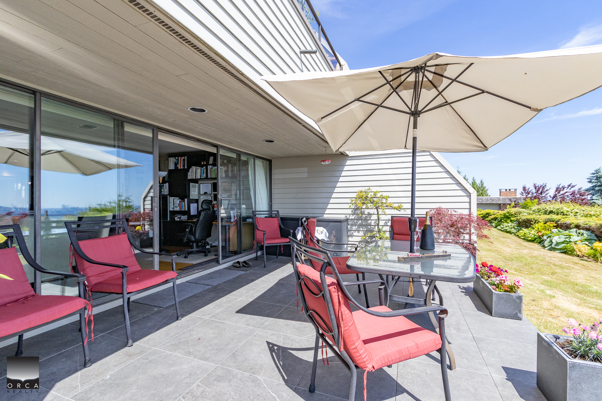 11-2246 Folkstone Way, West Vancouver