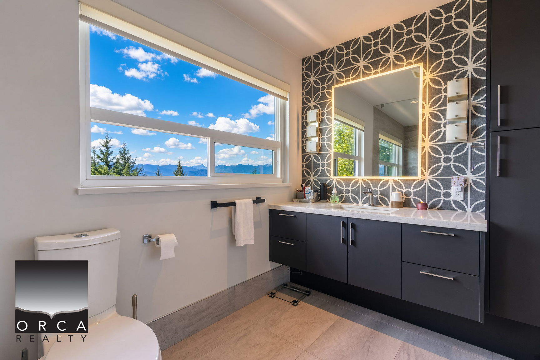 325 Kelvin Grove Way, Lions Bay