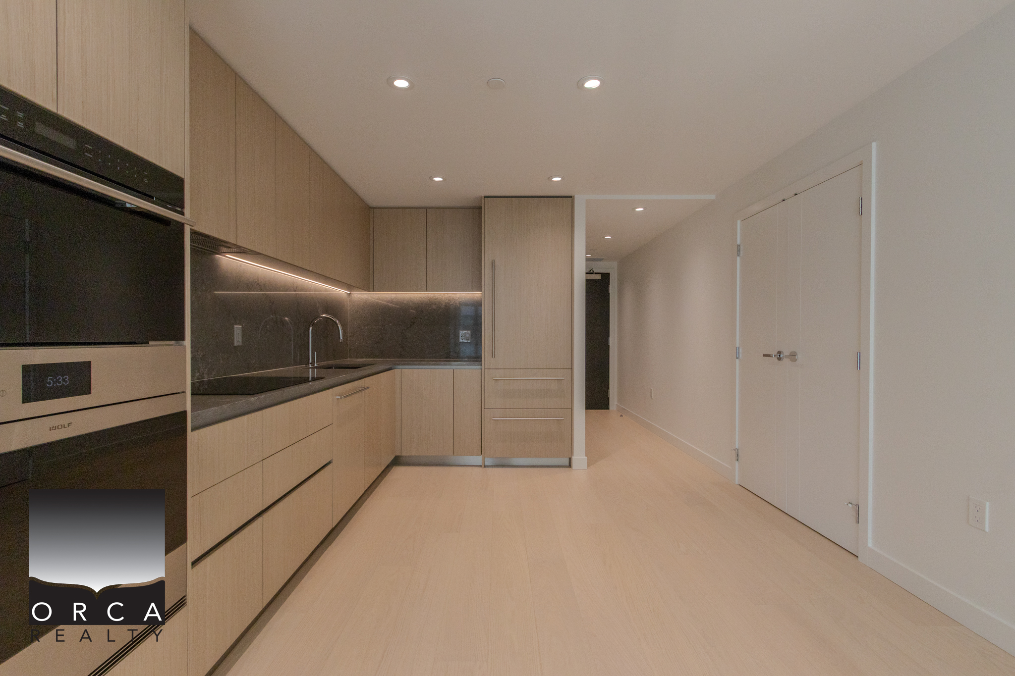 410-777 Harbour Way, North Vancouver