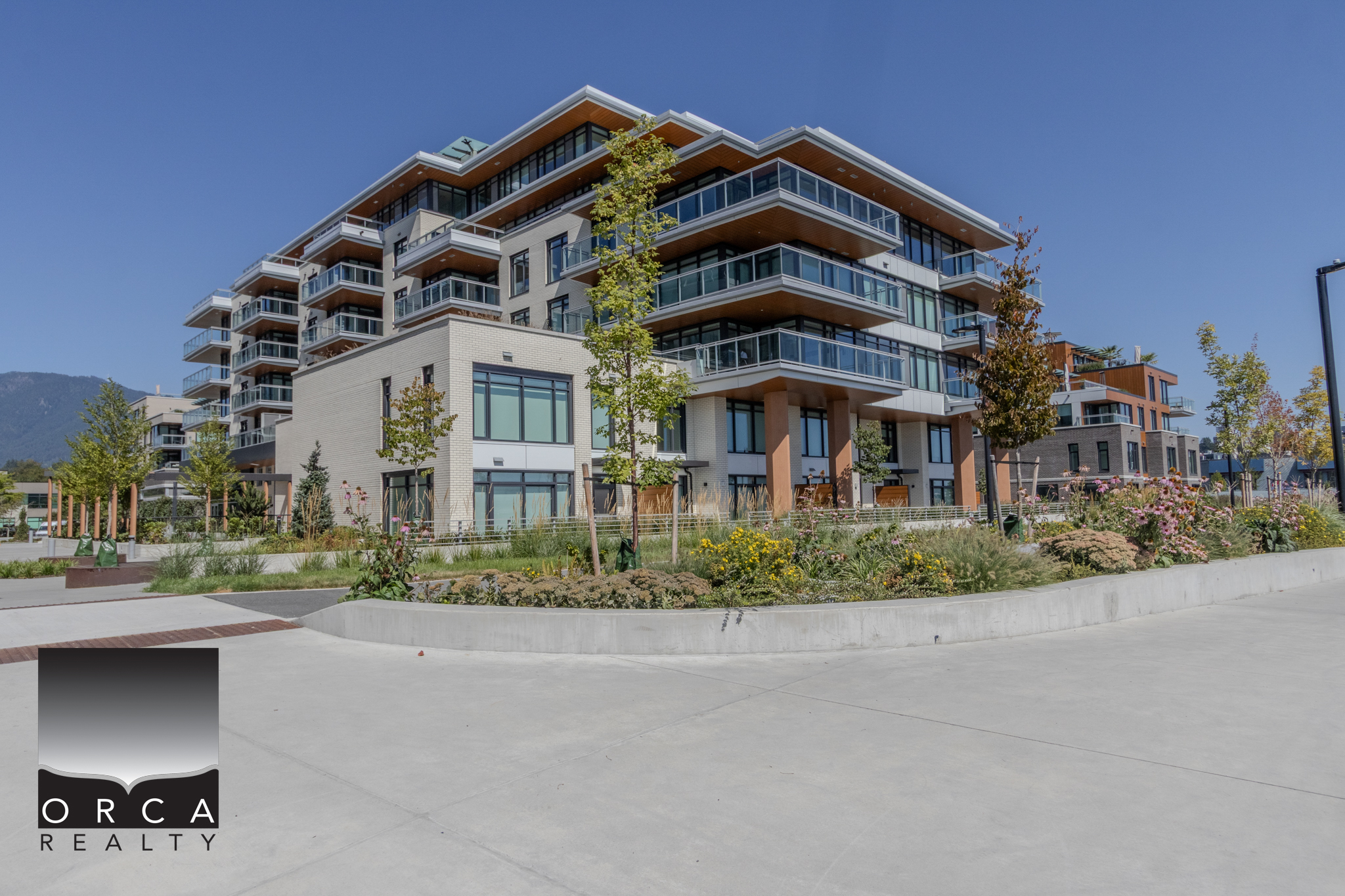 410-777 Harbour Way, North Vancouver