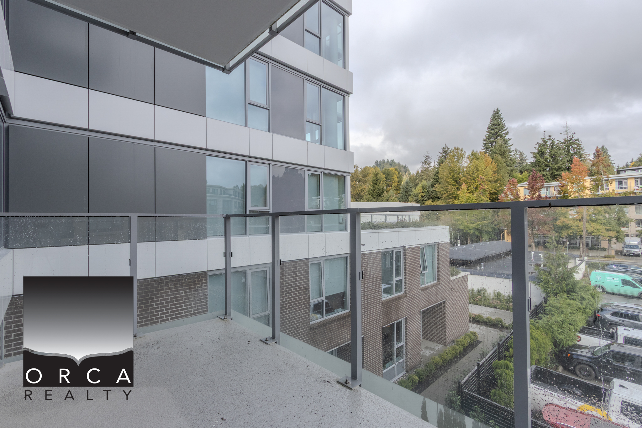303-423 6th Street, West Vancouver