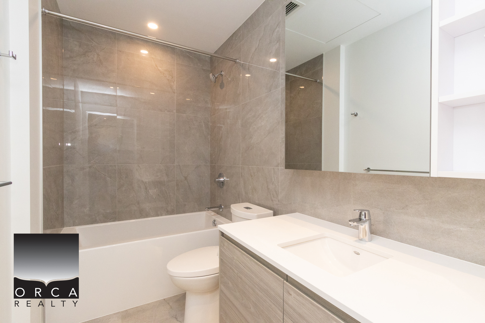 3302-680 Quayside Drive, New Westminster