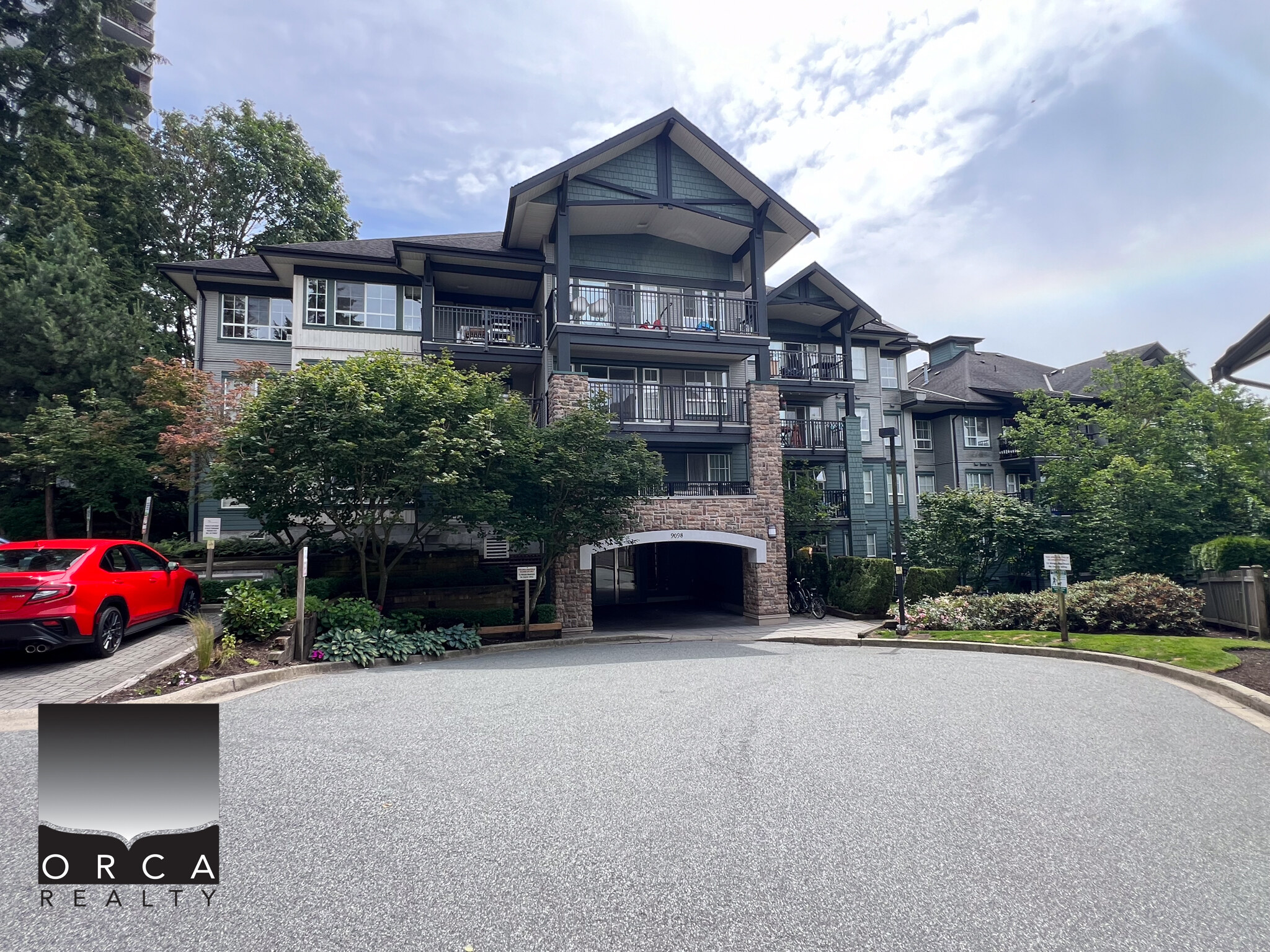 309-9098 Halston Court