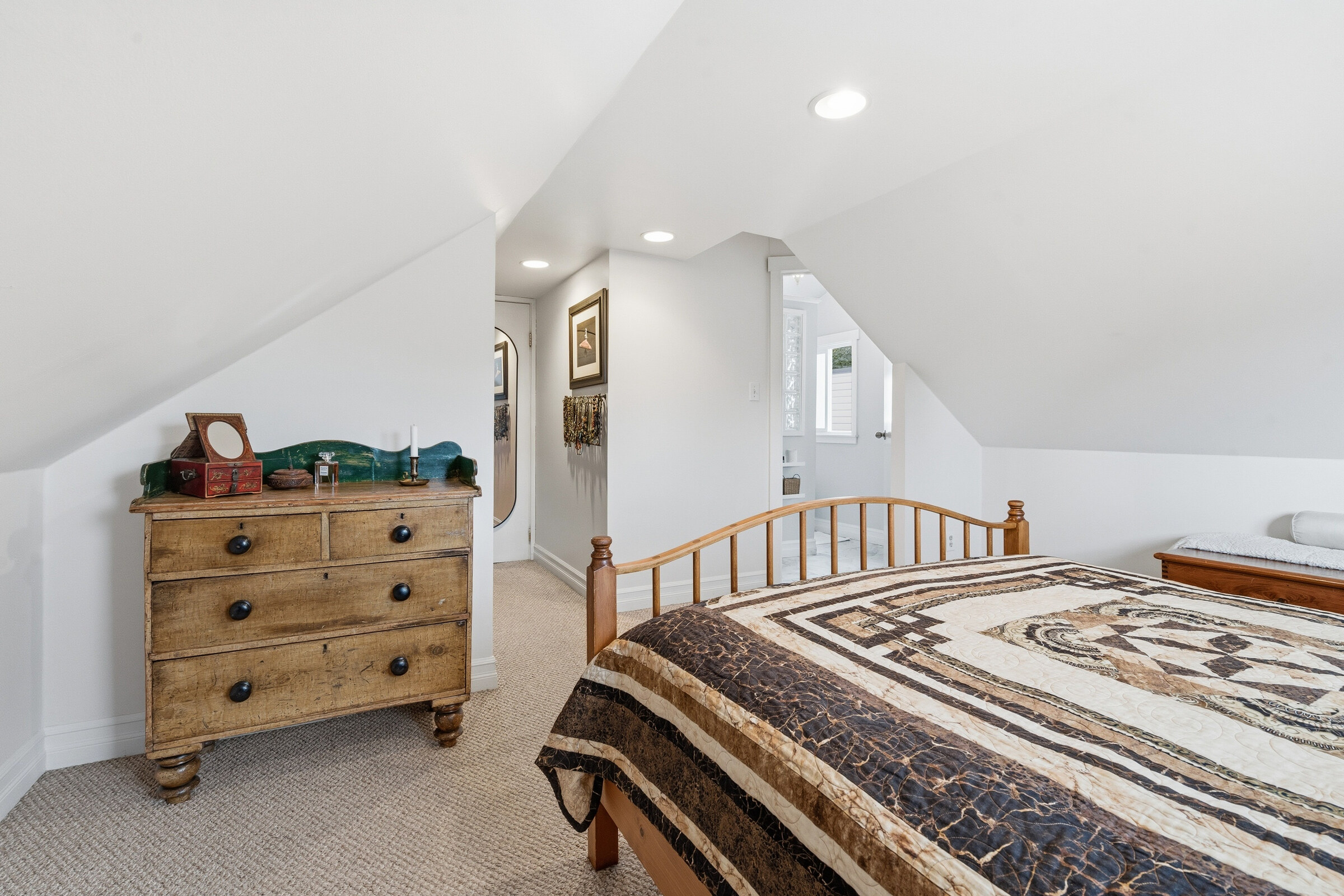 272 Osborne Road East