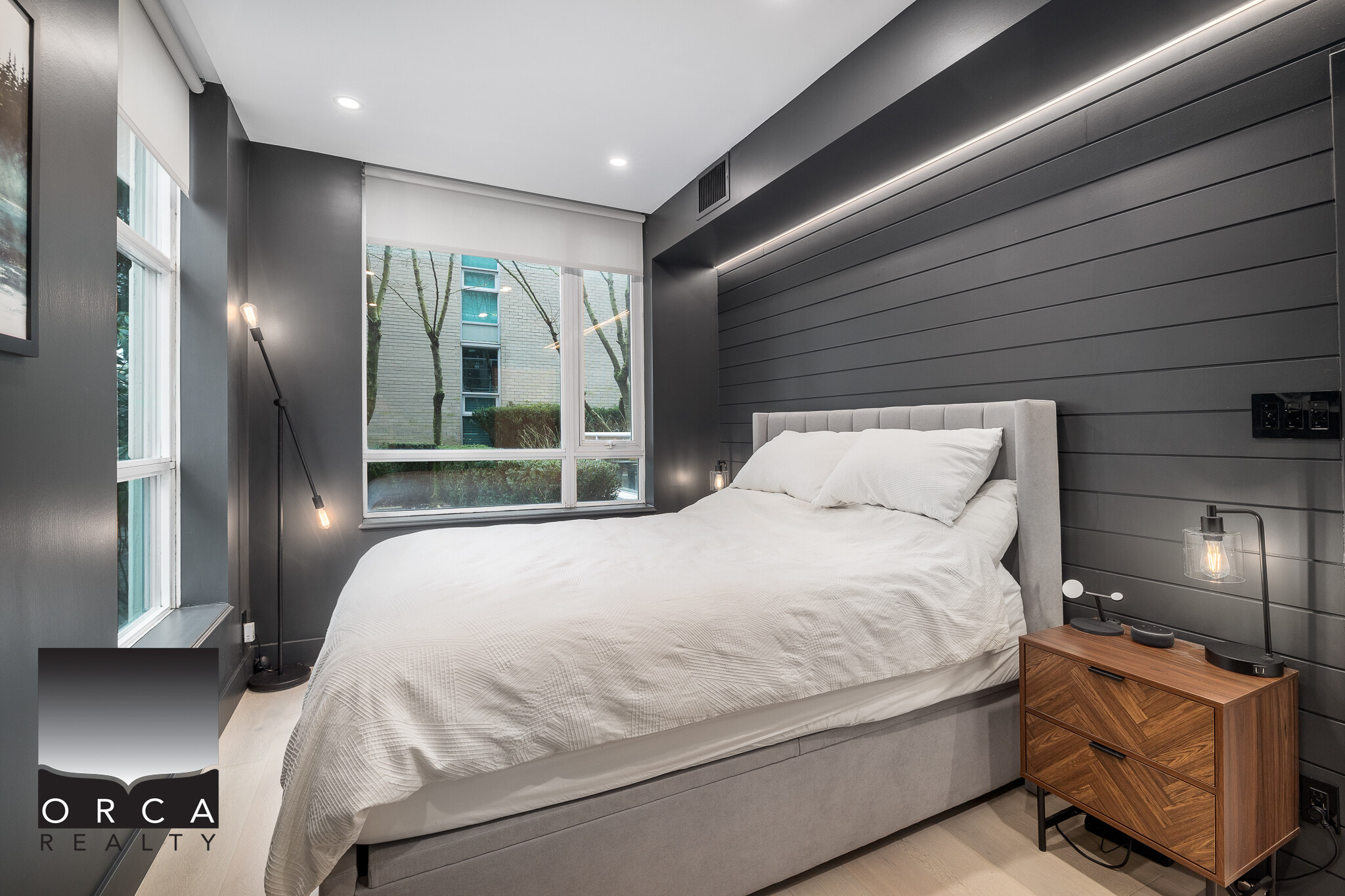 301-168 Esplanade Avenue, North Vancouver