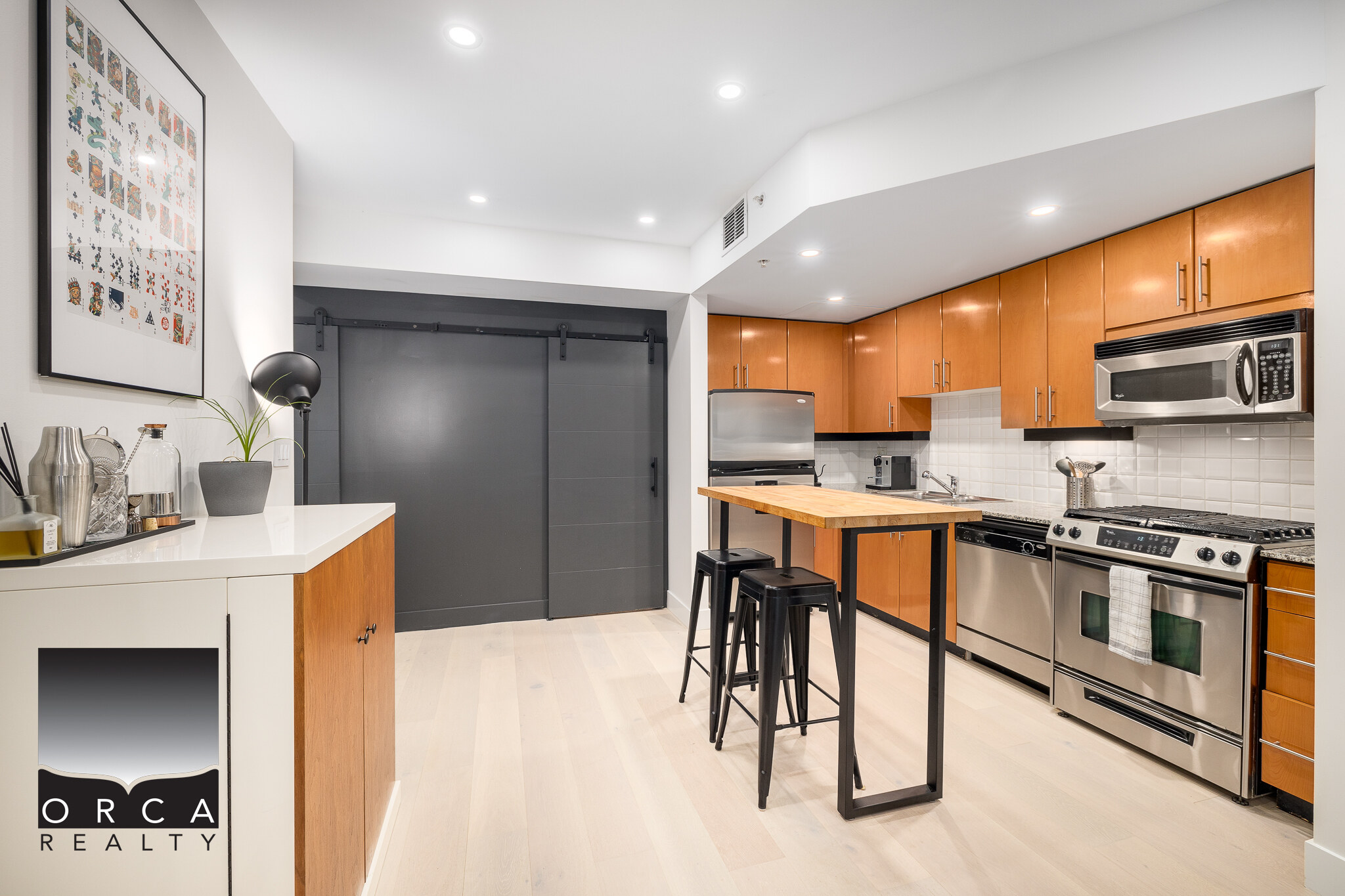 301-168 Esplanade Avenue, North Vancouver