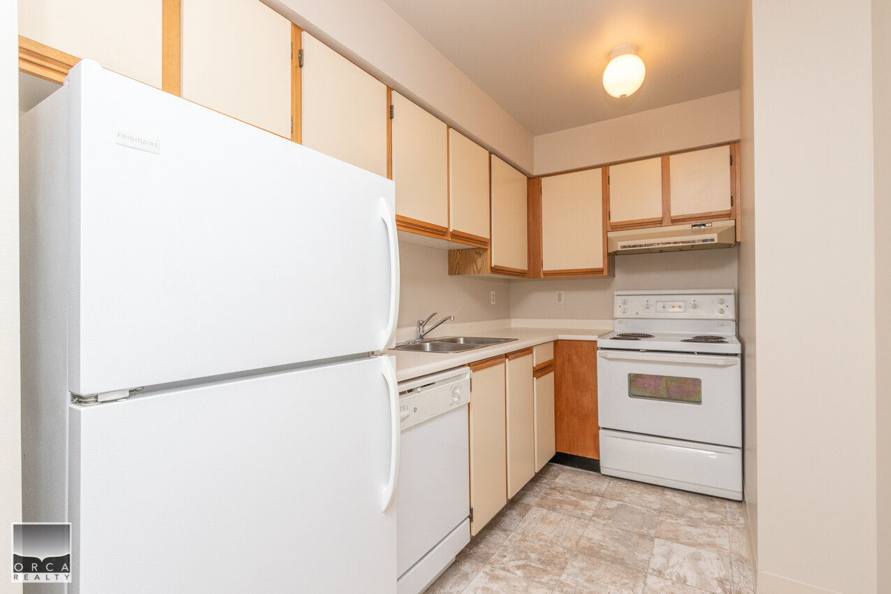 321 65 1st Street, New Westminster