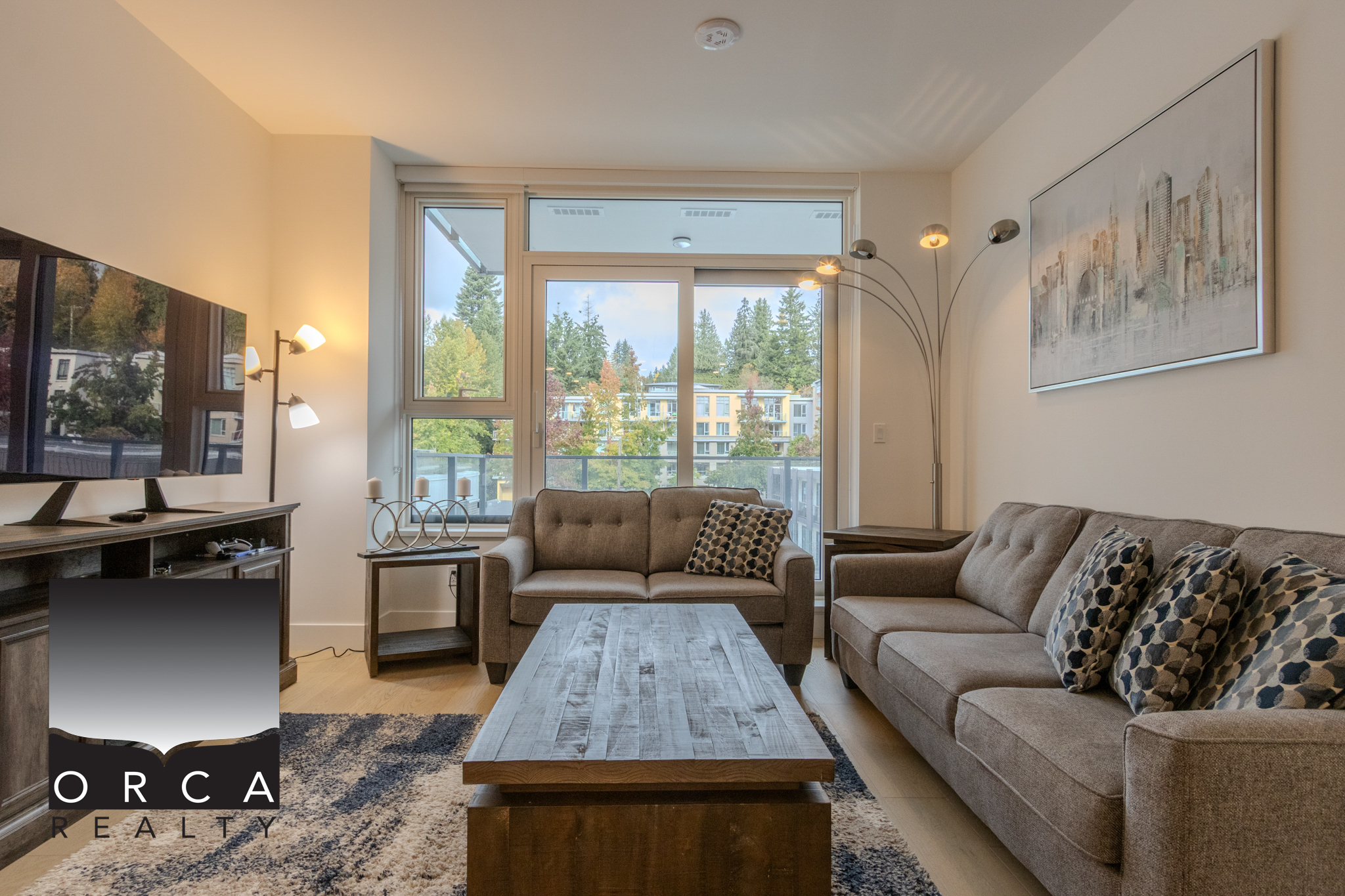 303-423 6th Street, West Vancouver