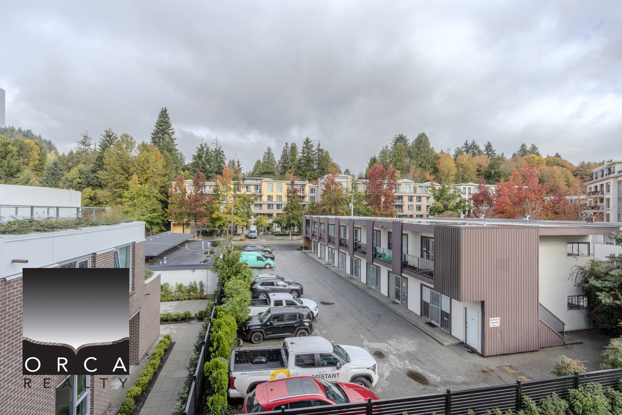 303-423 6th Street, West Vancouver